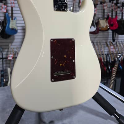 Fender American Professional II Stratocaster Left-handed - Olympic White w/Maple Fingerboard + OHSC & PLEK*D #290 image 6
