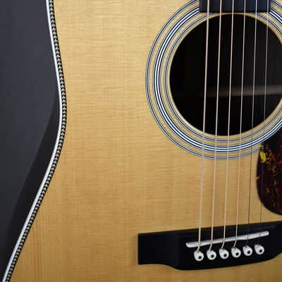 2002 Martin HD-28 image 2