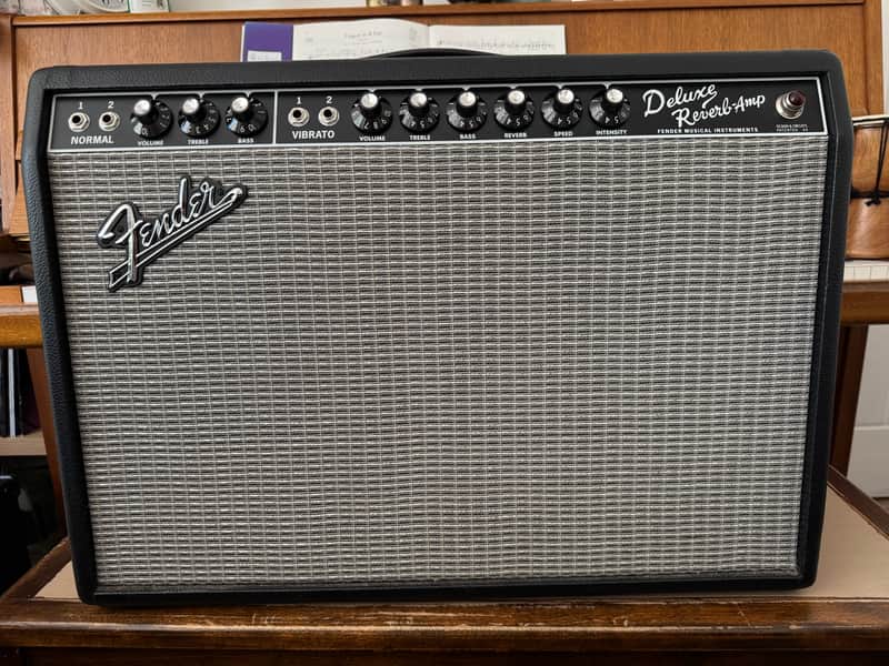 Fender  Deluxe Reverb Valve 22w  2000's - Tolex image 1