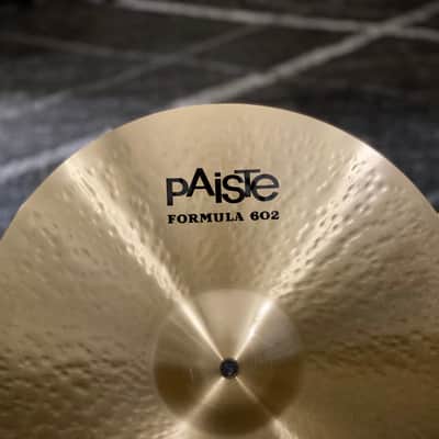 Paiste 15" Formula 602 Modern Essentials Hi-Hat Cymbals (Pair) 2013 - Present - Traditional image 2