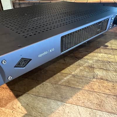 UAD Universal Audio Apollo X16 Thunderbolt 3 Audio Interface - MINTY! image 2
