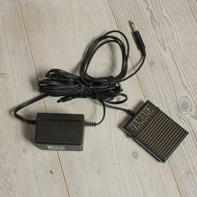 Yamaha P-60 88Key Digital Piano with PSU and Expression Pedal USED image 9