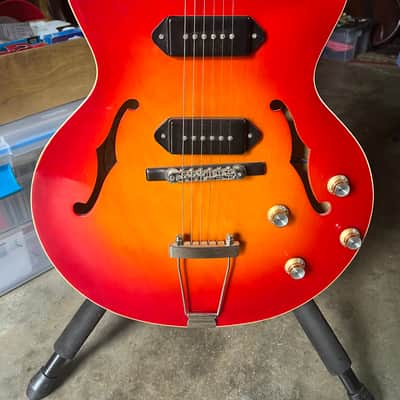 The Loar LH-302 - Cherry Burst image 20