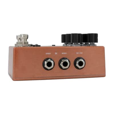 New Walrus Audio Monumental Orange Harmonic Stereo Tremolo Guitar Effects Pedal image 2
