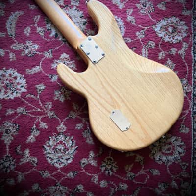 1992 Ernie Ball Music Man StingRay with Maple Fretboard and original Tolex case image 7