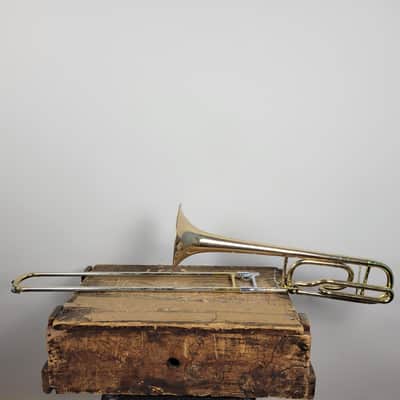 Signature 2000 Custom Series F-Attachment Trombone Brass Just serviced , no case image 1