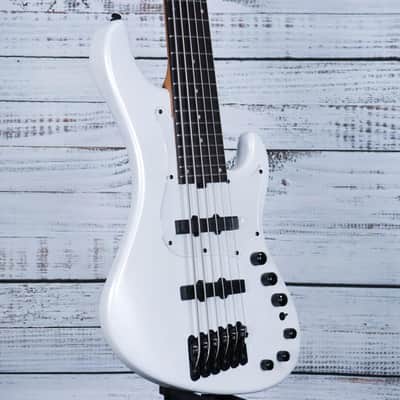 Ibanez Mode MDM1006 6-String Bass w/Bag | Pearl White image 4