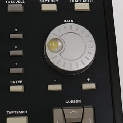 AKAI MPC2500 128MB image 13