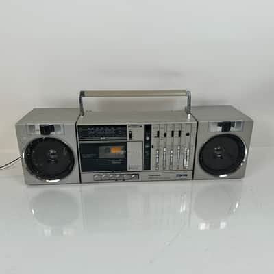 Vintage Toshiba RT-SX3 Boombox Radio Cassette Player Stereo Equalizer Japan image 1