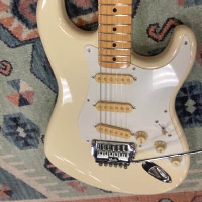 Vintage Squier Stratocaster E7 1987 Guitar w/ system 1 tremolo unit image 2