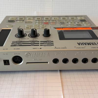 Yamaha  SU200  Sampler, Sequencer groovebox Excellent Condition in Box image 5