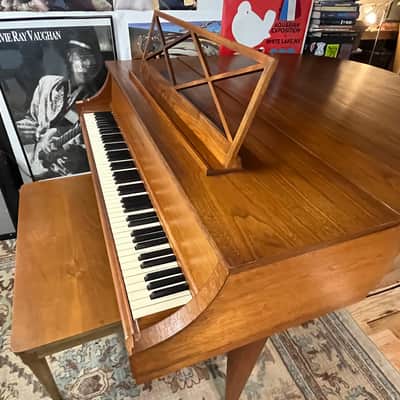 Baldwin M 1964 - Walnut image 8