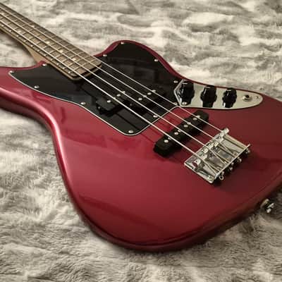 Squier Vintage Modified Jaguar Bass Special SS - 30" Short Scale - Candy Apple Red - 2018 - Black Headstock - 4-String - Fender Gig Bag image 3