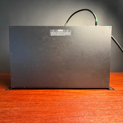 Carvin DCM1540L power amp SS image 7
