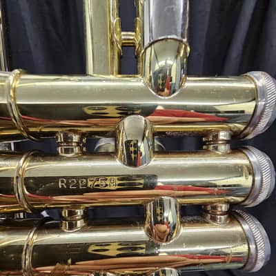 Getzen 300 Series Student Model Bb Trumpet w/ case image 7