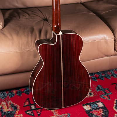 Collings OM2H Cutaway image 5