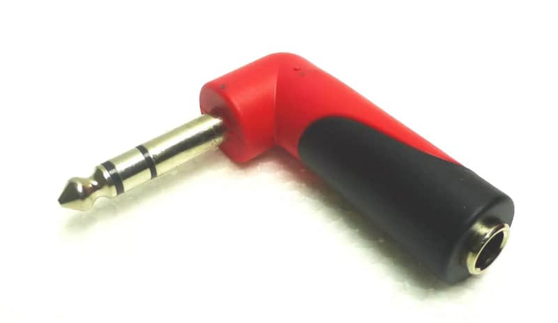 LASE Professional Right-Angle 1/4" Stereo Male Plug to 1/4" Stereo Female Jack image 1