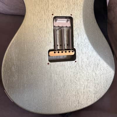 PRS S2 Standard 24 Satin 2026 - Mavis Mint 7.1lbs Mannmade USA Bridge Brass Plate, Saddles and Block just like Core models image 3