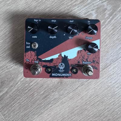 Walrus Audio Monument Harmonic Tap Tremolo V1 2017 - Coral / Black image 1