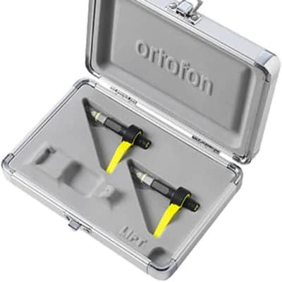 Ortofon Concorde MkII Club CC Twin Cartridges with Stylus with Flight Case Bundle with Liquid Audio Carbon Fiber Record Brush and Instrument Polishing Cloth image 13