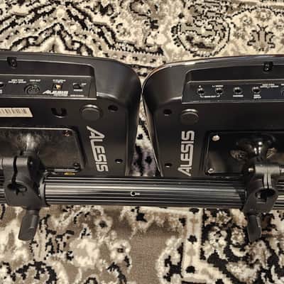 Alesis SamplePad and PercPad with stand image 3