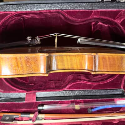 Scott Cao STV-750 Artistic Series 4/4 Violin – 2002 “Soil” 1714 Copy, Bow & Case Scott Cao STV-750 Artistic Series 4/4 Violin – 2002 “Soil” 1714 Copy, Bow & Case 2002 - warm golden-amber finish image 7