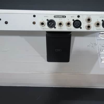 Peavey CEL-2A Silver image 2