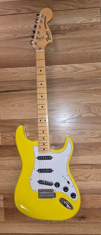 Fender MIJ Limited International Color Stratocaster 2022 - Monaco Yellow image 1
