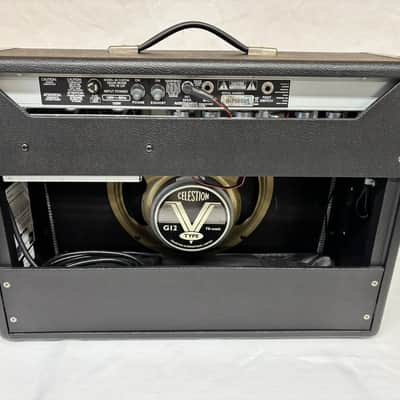 Fender '68 Custom Deluxe Reverb 2-Channel 22-Watt 1x12" Guitar Combo 2013 - Present - Black image 9
