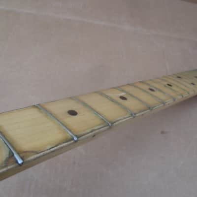 1975 FENDER STRATOCASTER USA MAPLE NECK - SLIM A-SIZE PROFILE - RELIC image 3