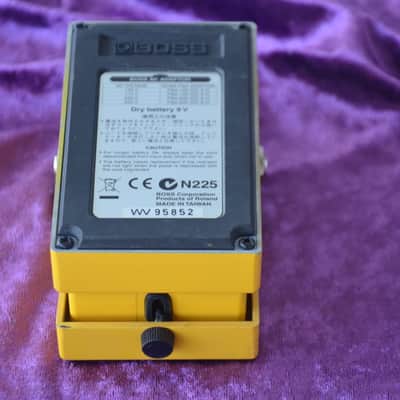 BOSS OS-2 OverDrive/Distortion silver label * very versatile for vintage/classic/modern guitar sounds*perfect for Rock/Punk/Garage/Grunge/Beat...you find your tone with this yellow thing image 7
