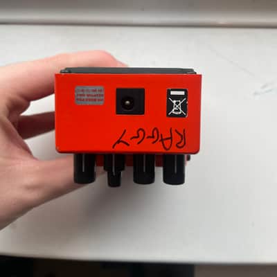 Boss MD-2 Mega Distortion (Silver Label) 2001 - Present - Red image 5