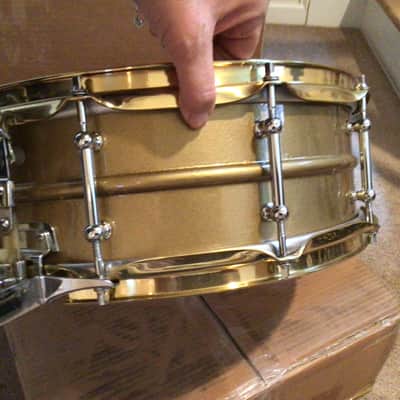 Ludwig 5.5x14 Super Sensitive 60s - Gold powdercoat image 3