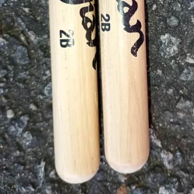 Genuine Signed autographed Armand Zildjian 2B drum sticks Zildjian Bild 4