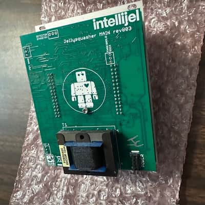 MINT Intellijel Jellysquasher Analog Compressor / Tone Shaper / Filter Eurorack SVF image 6