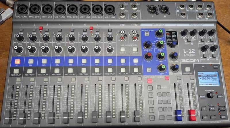 Zoom LiveTrak L-12 Digital Mixer / Multitrack Recorder / USB Audio Interface — Mint Condition — Original Box & Accessories