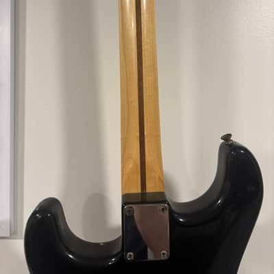 Fender Stratocaster 2001 - Black image 3