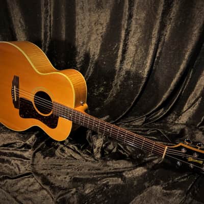 Guild GF30 Westerly Rhode Island built in 1987 Vintage Guild Acoustic Guitar Flame Maple Archback image 4