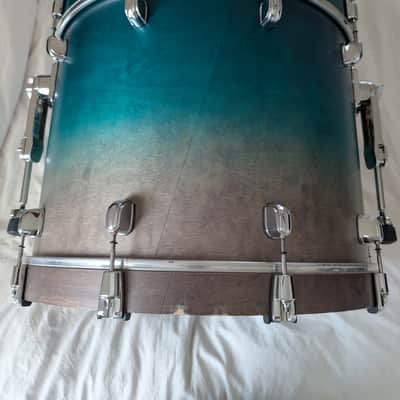 Tama WBS42S-SPF Starclassic Walnut/Birch 10x8/12x9/16x14/22x16" 4pc Shell Pack 2019 - Present - Satin Sapphire Fade image 20