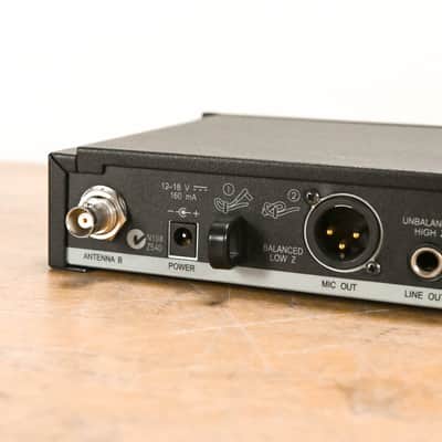 Shure SLX4 Wireless Receiver - H5 Band: 518-542 MHz (NO POWER SUPPLY) CG010CX image 7