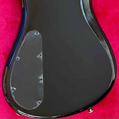 Spector Icon NS 2 Bolt-On Quilted Maple Top Black Cherry Gloss Electric Bass image 5
