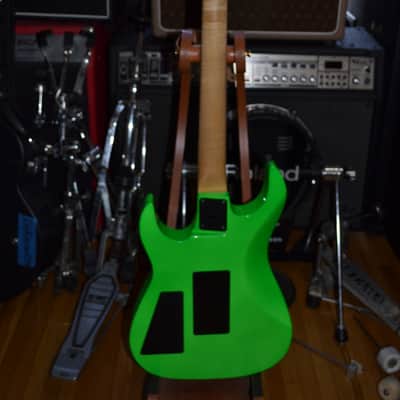 BC Rich Gunslinger 1989-92 Green(owned and signed by the band! image 3