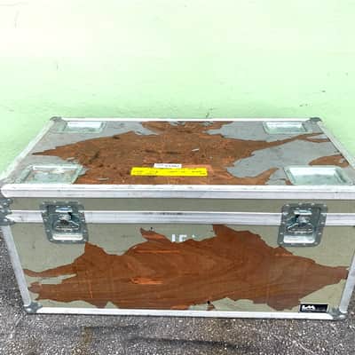 LM Engineering Utility Trunk #03482 (One) image 2