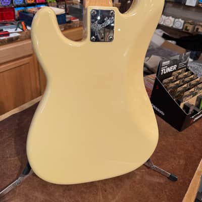 1982 Fender Fretless Precision Bass image 10