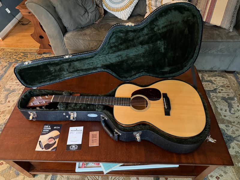 Martin 000-18
