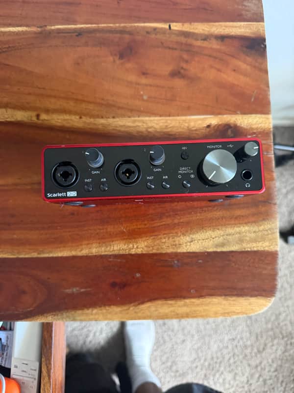 Focusrite Scarlett 2i2 3rd Gen USB Audio Interface 2019 - Present - Red / Black image 1