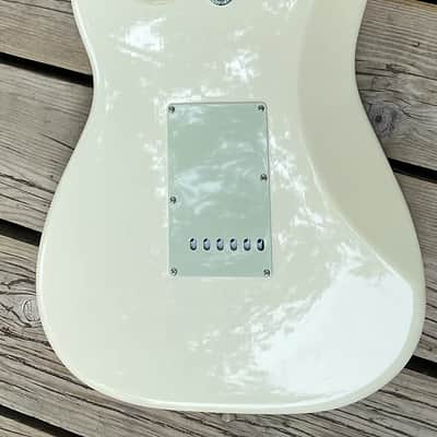 Fender Classic Series '70s Stratocaster *Upgraded* image 5