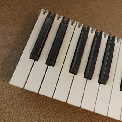 Akai MPK261 Key Board Assembly - MPC Key 61 / MPK261 (without key contact board) image 2