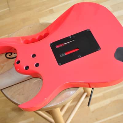 IBANEZ JEMJRSP PK Pink Special Edition / Steve Vai Signature / JEM Junior / JEMJRSP-PK / I250706549 image 10