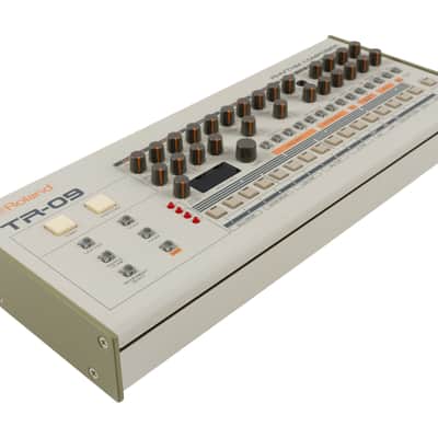 Roland Boutique TR-09 Rhythm Composer Drum Machine [USED] image 2
